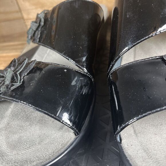 Dansko Womens Size 6.5-7 Donna Flower Black Leather Sandals Slip On Adjustable - Picture 3 of 11